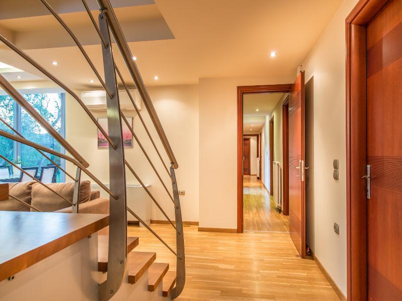 Astarte Villas - Istar Villa With Tennis Court Maherádo Kültér fotó